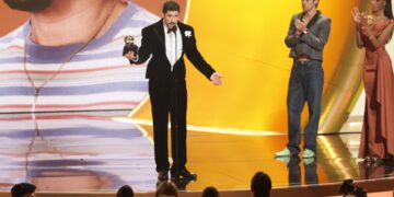 Bad Bunny riceve il Grammy per l'album dell'anno