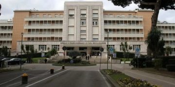 Bimbo trapiantato con un cuore bruciato