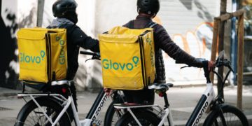Glovo risponde alle accuse