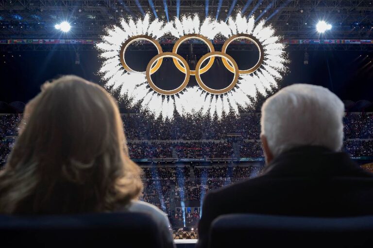 Il Presidente della Repubblica Sergio Mattarella e la signora Laura alla cerimonia di apertura dei Giochi Olimpici Invernali Milano Cortina