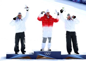 Il podio della discesa olimpica