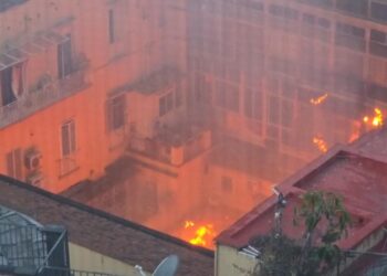 Incendio al Teatro Sannazzaro di Napoli