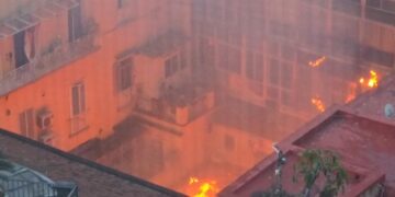 Incendio al Teatro Sannazzaro di Napoli