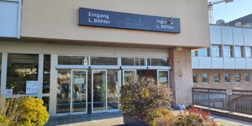 L'ingresso dell'ospedale di Bolzano