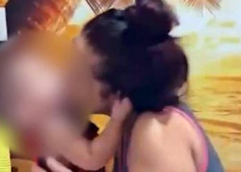 Mamma Patrizia e il piccolo Domenico, il bambino che aveva subito il trapianto di "cuore bruciato" al Monaldi di Napoli