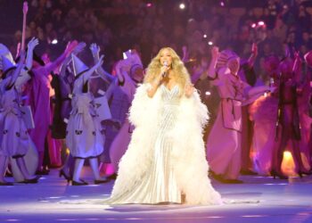 Mariah Carey alla cerimonia di apertura delle Olimpiadi invernali di Milano-Cortina