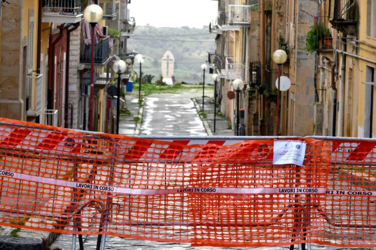 Non si ferma la frana a Niscemi