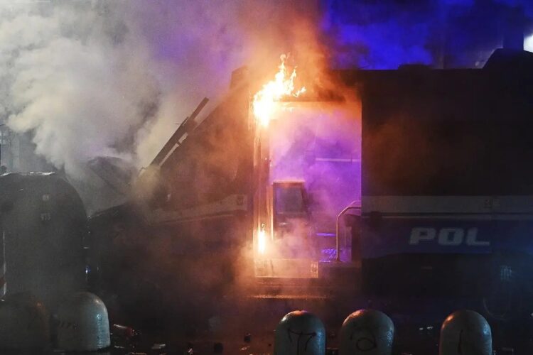 Scontri a Torino il comunicato di Askatasuna