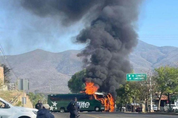 Scontri in Messico dopo la morte del narcos el Mencho