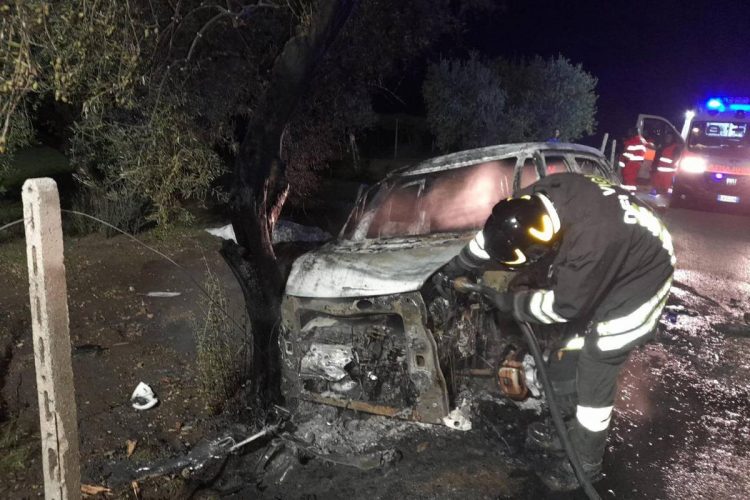 Uomo arrestato per aver inscenato un incidente e nascosto l'omicidio della moglie