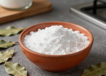 Un mix straordinario per la tua casa: bicarbonato e alloro, ecco perché non puoi farne a meno