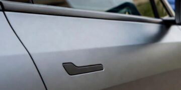 Dal 2027 la Cina vieta le maniglie a scomparsa: il motivo