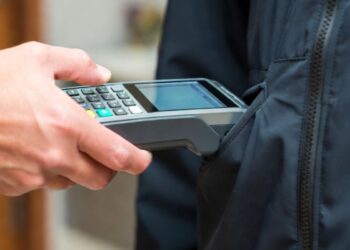 Borseggiatori con il Pos