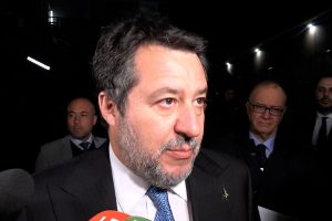 Iran, Salvini: “Qualcuno ha scatenato la guerra senza avviso, spero sapendo come e quando finirla”