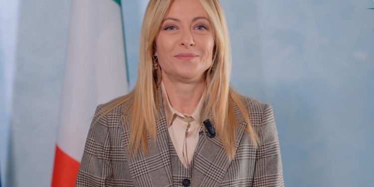 Meloni a Federalberghi