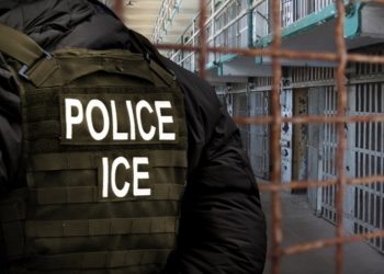 Agenti ICE nella bufera negli USA
