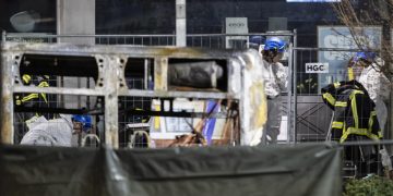 Autobus prende fuoco in Svizzera, 'diversi morti e feriti'