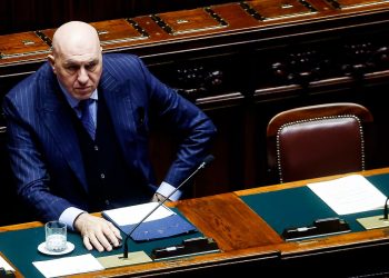 Crosetto a Dubai: la versione che non torna