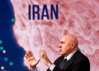 Crosetto lancia l'allarme terrorismo