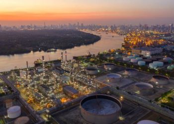 Due raffinerie di petrolio colpite da droni in Kuwait