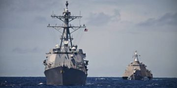 Gli USA inviano nuove navi da guerra e marines in Iran