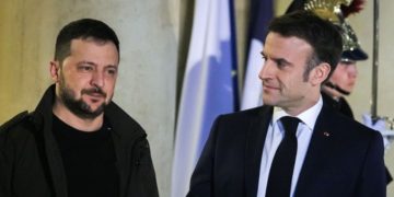 Guerra in Ucraina: Zelensky incontra Macron