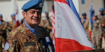 Il generale di divisione della missione dell'Unifil in Libano, Diodato Abagnara