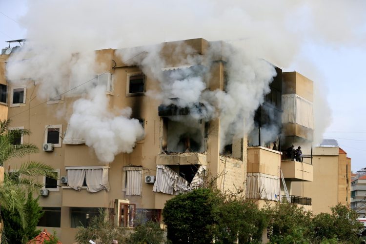 Israeli airstrike targets residential area near southern Lebanese city of Sidon