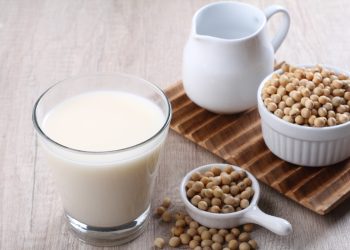 Latte di soia, la migliore tra le bevande vegetali secondo Altroconsumo