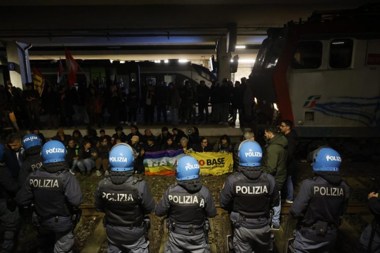 Manifestazione a Pisa