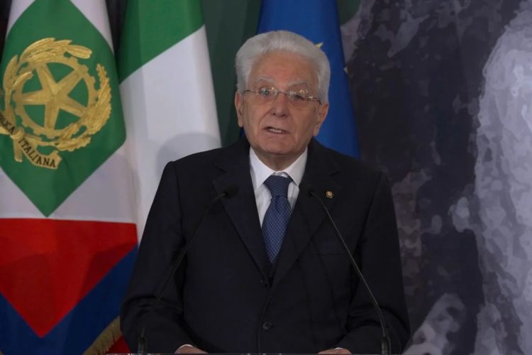Mattarella sulle tensioni internazionali