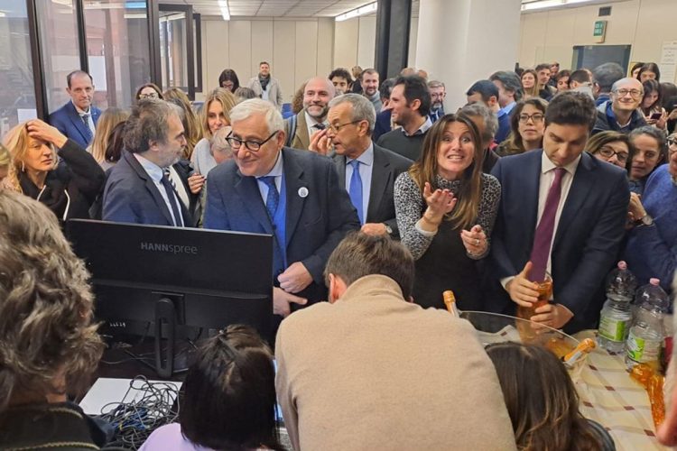 Membri dell'ANM festeggiano la vittoria del No al referendum