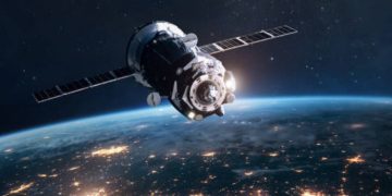 Mosca lancia il suo Starlink: ecco Rassvet