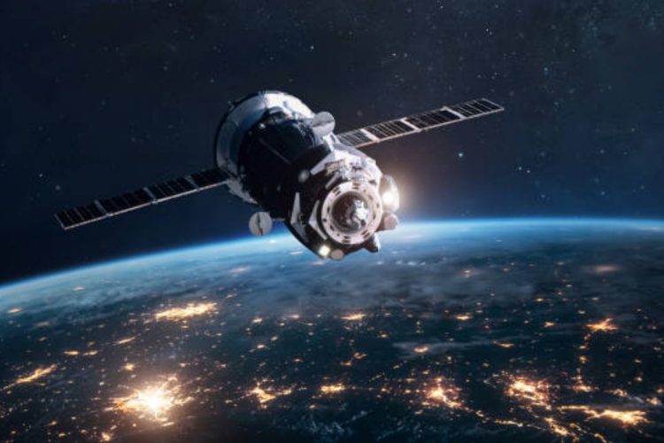 Mosca lancia il suo Starlink: ecco Rassvet