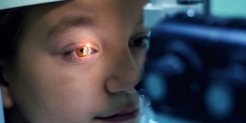 Nuova terapia per i danni alla cornea