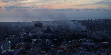 Nuovi attacchi e sfollati in Libano