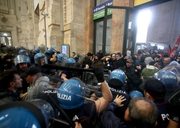 Scontri al corteo ProPal a Milano