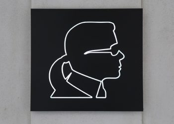 Un logo della Karl Lagerfeld