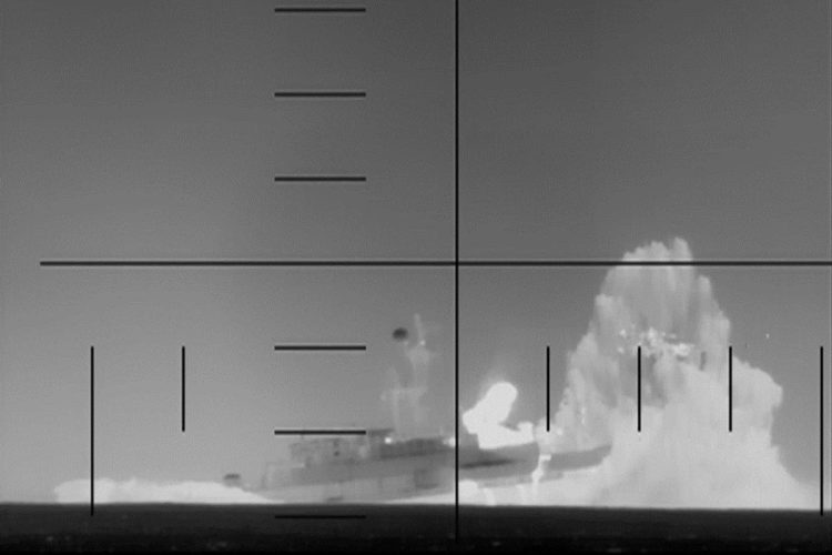 Sottomarino Usa affonda nave iraniana