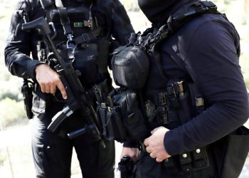 Agenti della polizia greca