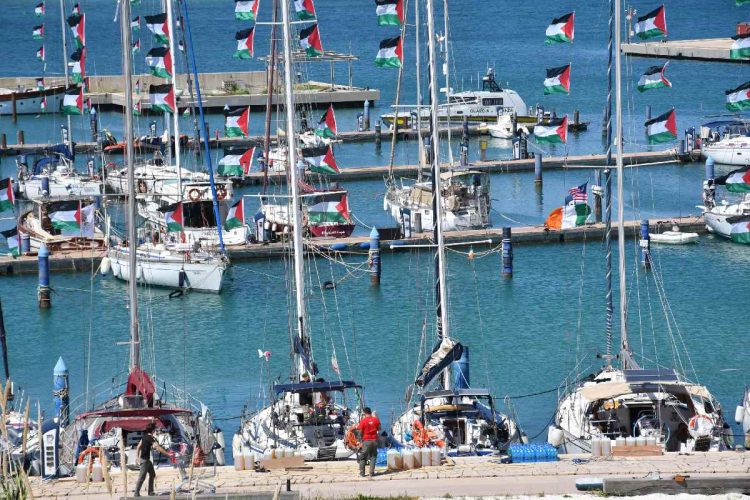 Barche della Global Sumud Flotilla nel porto di Augusta