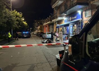 Donna accoltellata dal marito a Catania