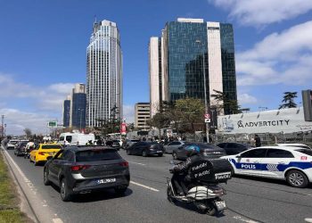 La sparatoria avvenuta davanti al consolato israeliano di Istanbul