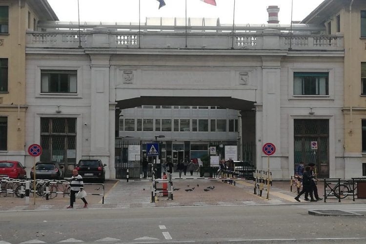 L'esterno dell'ospedale Molinette
