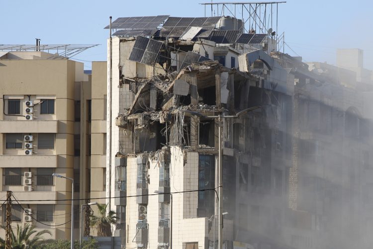 March 31, 2026, Beirut, Beirut, Lebanon Smoke billows from a targeted building following an Israeli warplane missile strike