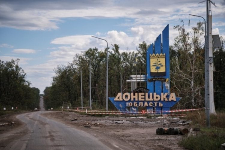 Minatori intrappolati nel Donetsk dopo un attacco ucraino