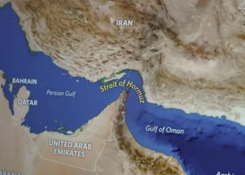 Possibili mine nello Stretto di Hormuz