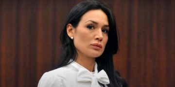 Scoppia il caso sulla grazia a Nicole Minetti