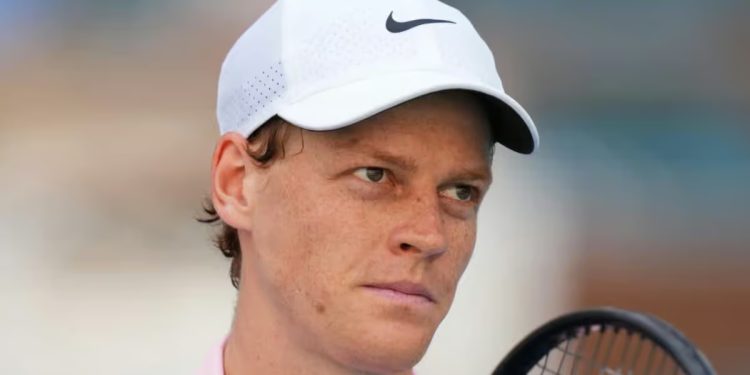 Sinner potrà usare i Whoop dal Roland Garros