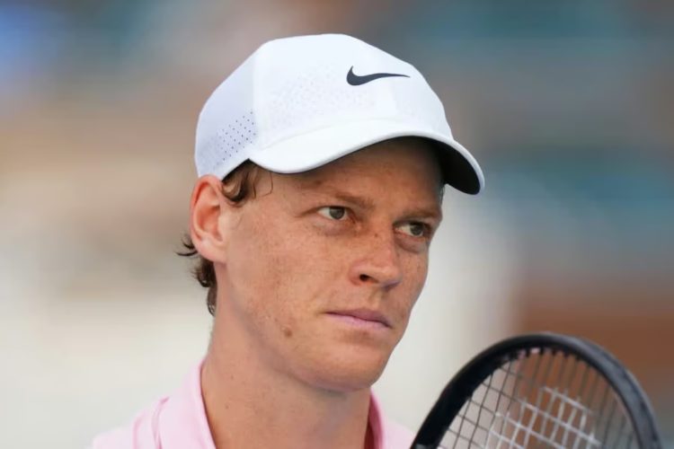 Sinner potrà usare i Whoop dal Roland Garros